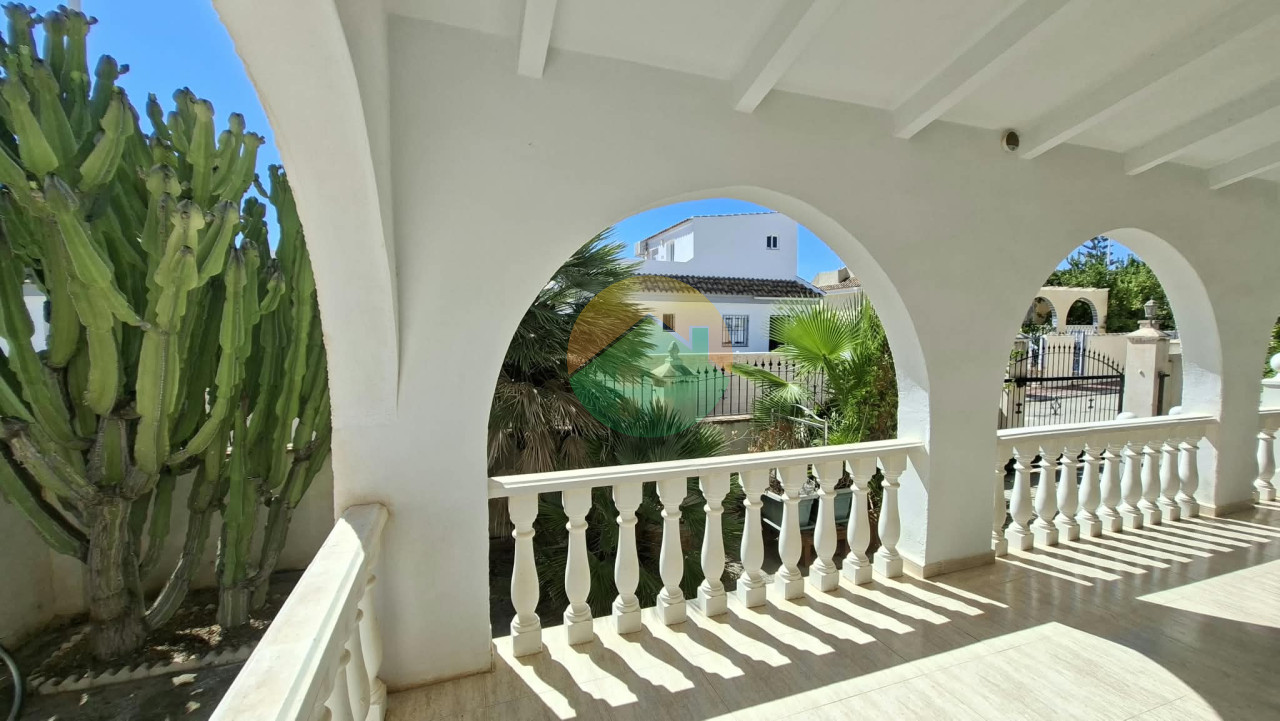 2 Bedroom Detached For sale