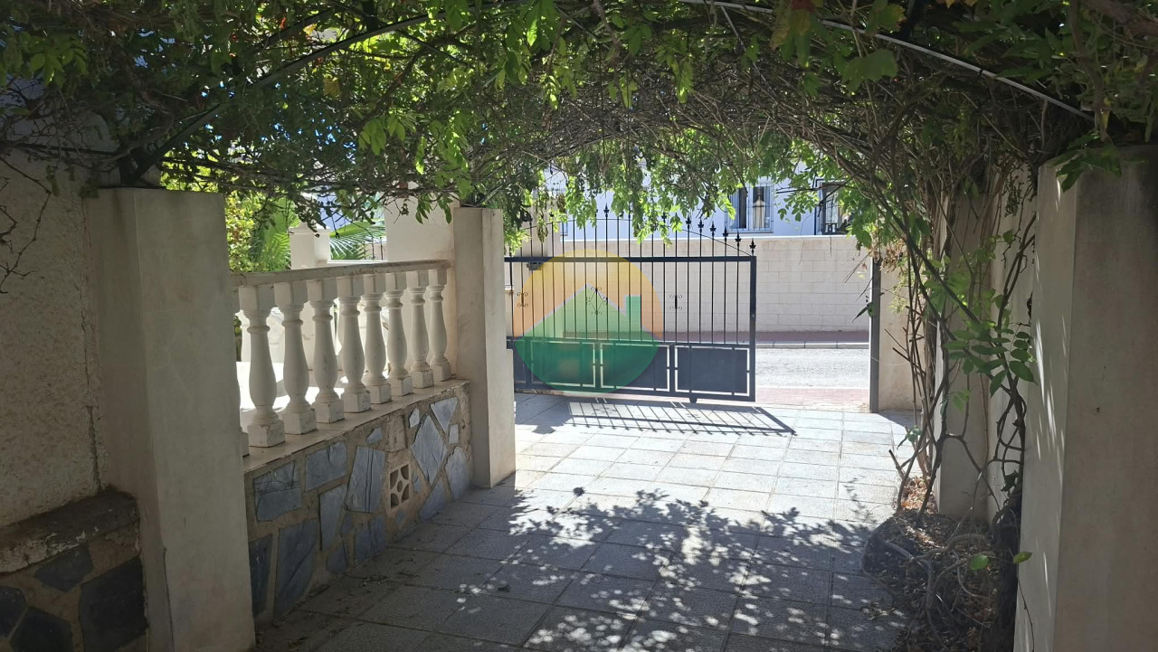 2 Bedroom Detached For sale