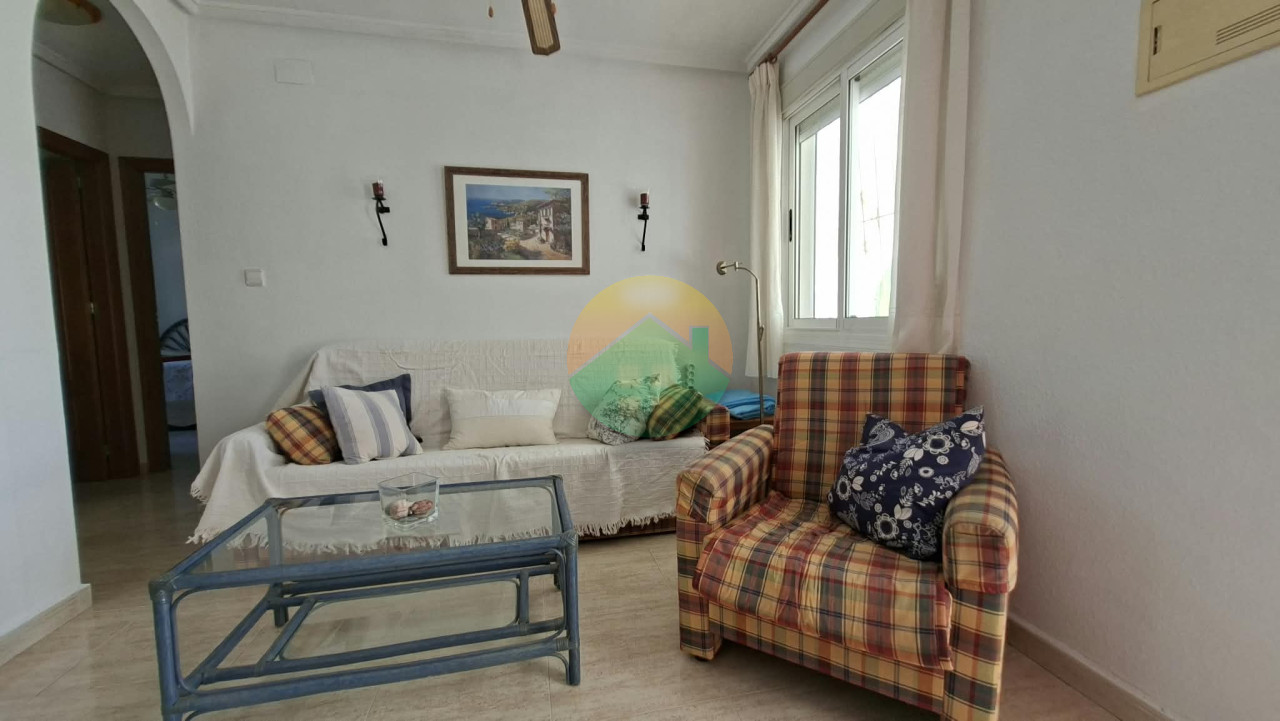 2 Bedroom Detached For sale