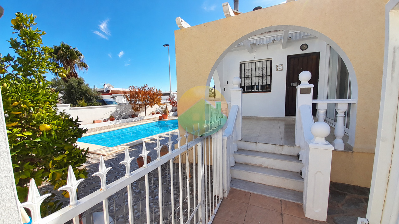 2 Bedroom Detached For sale