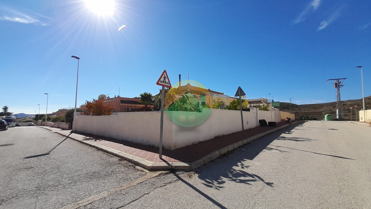 2 Bedroom Detached For sale