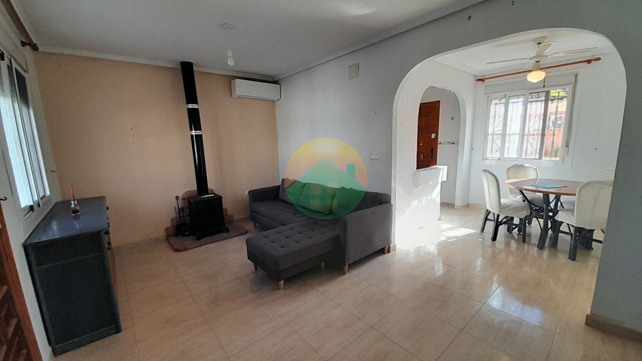 2 Bedroom Detached For sale