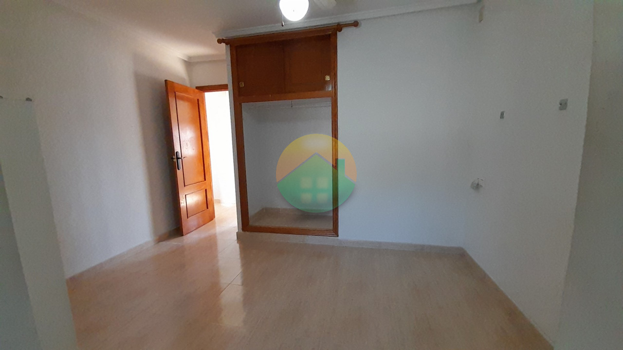 2 Bedroom Detached For sale