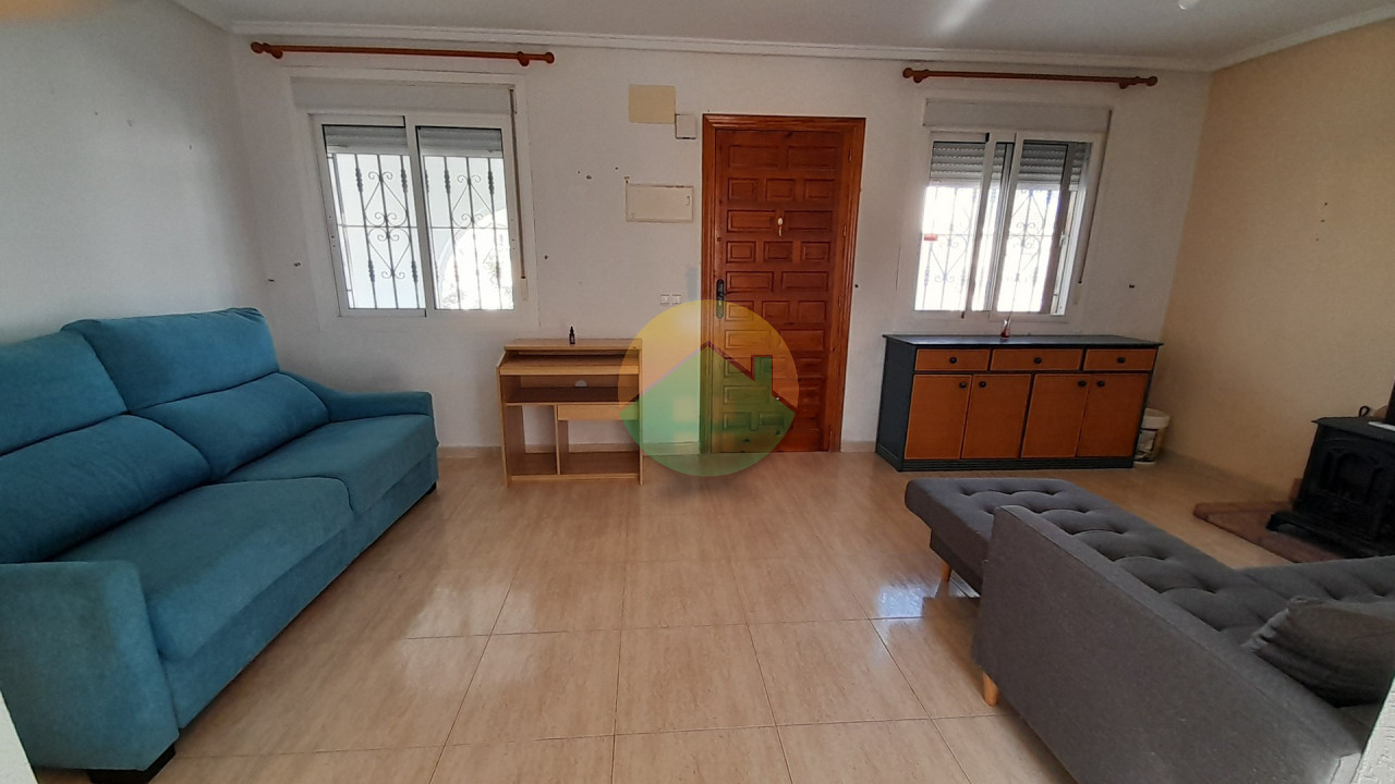 2 Bedroom Detached For sale