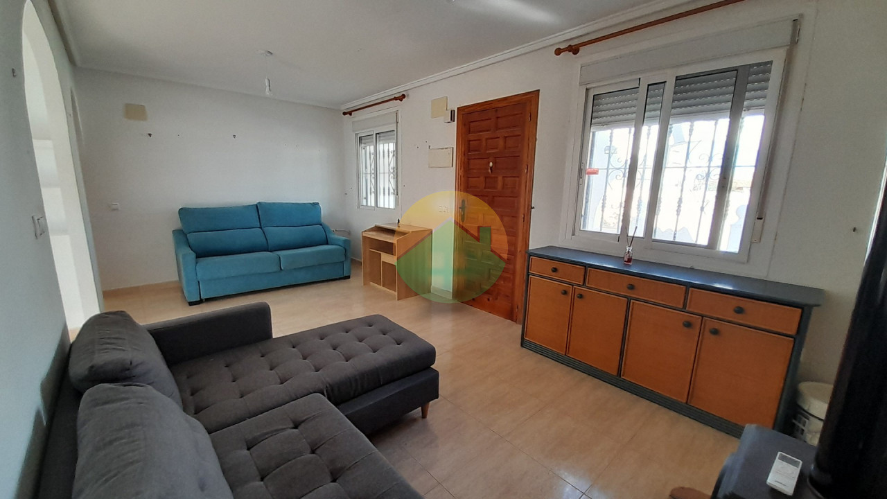 2 Bedroom Detached For sale