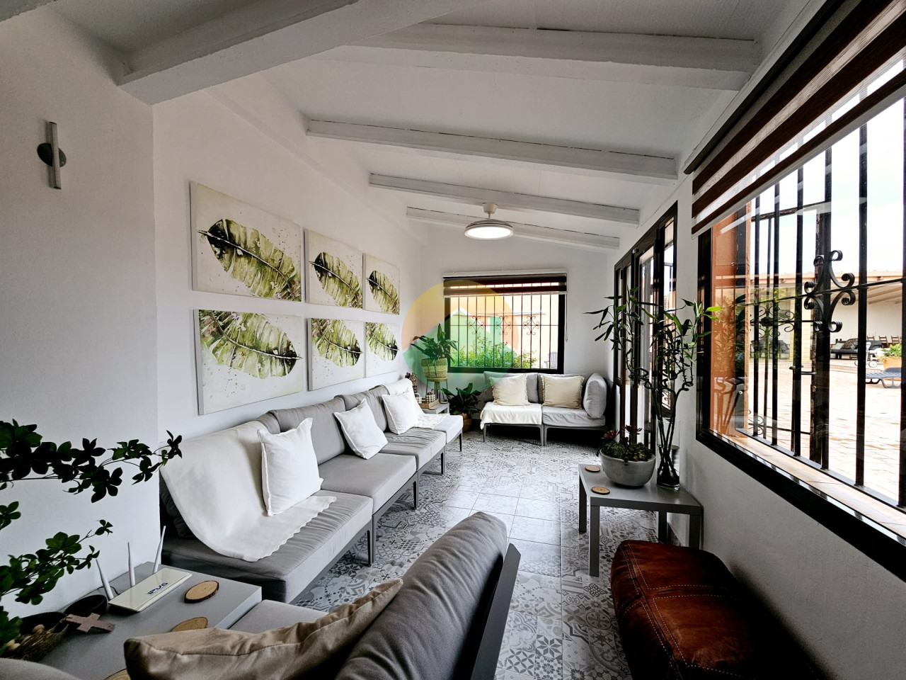 6 Bedroom Country House For Sale