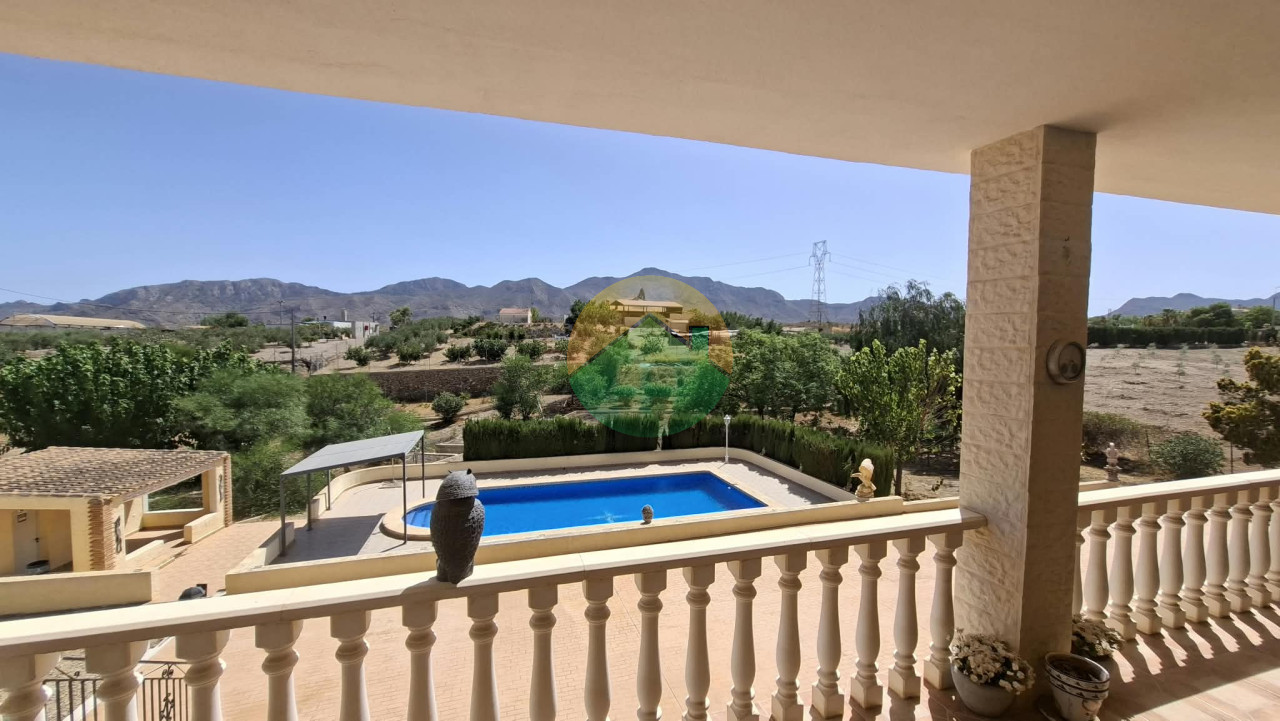 4 Bedroom Detached For Sale