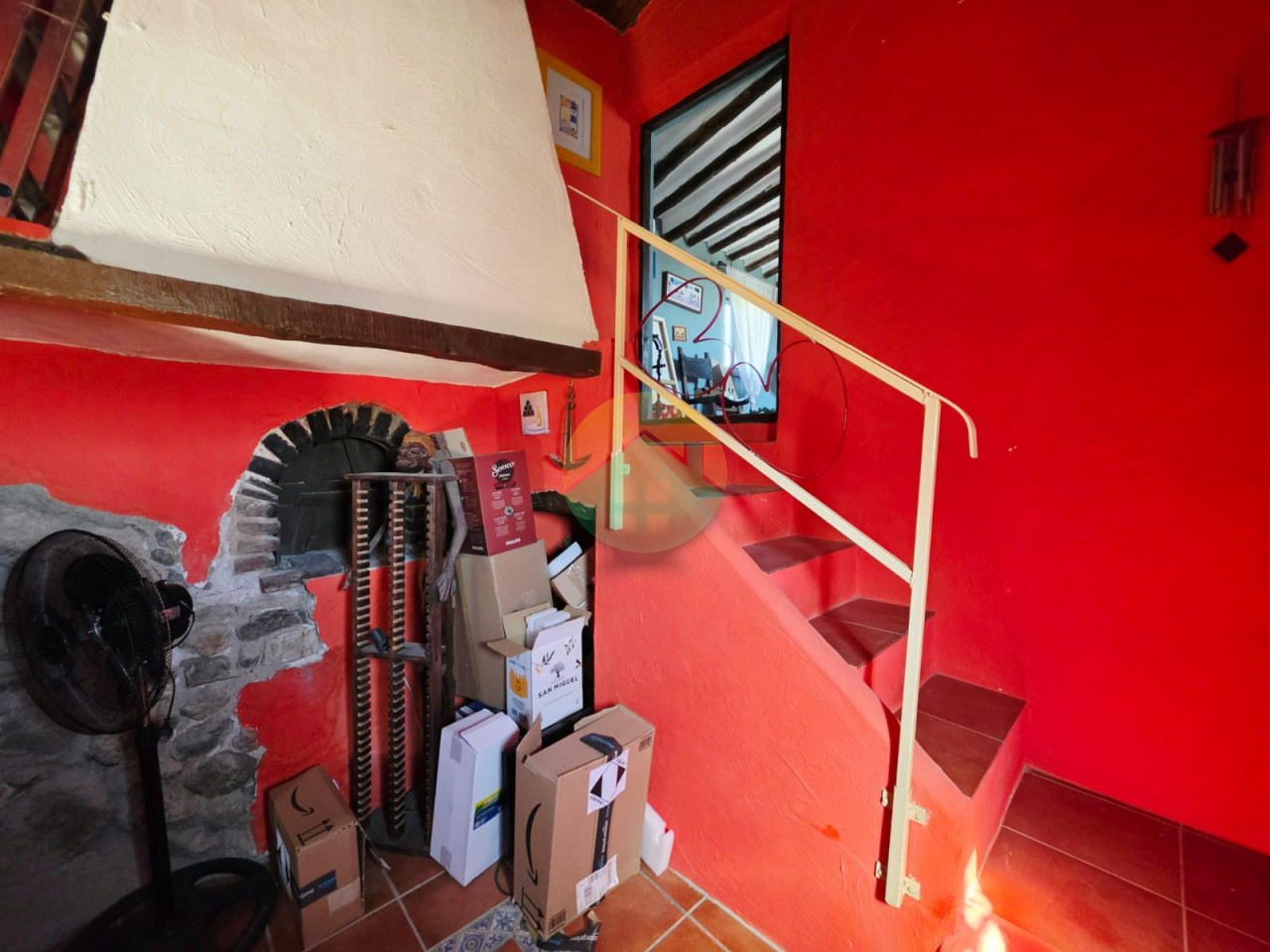 3 Bedroom Country House For Sale