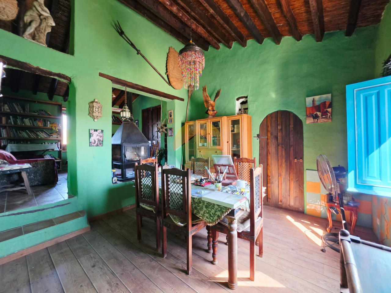 3 Bedroom Country House For Sale