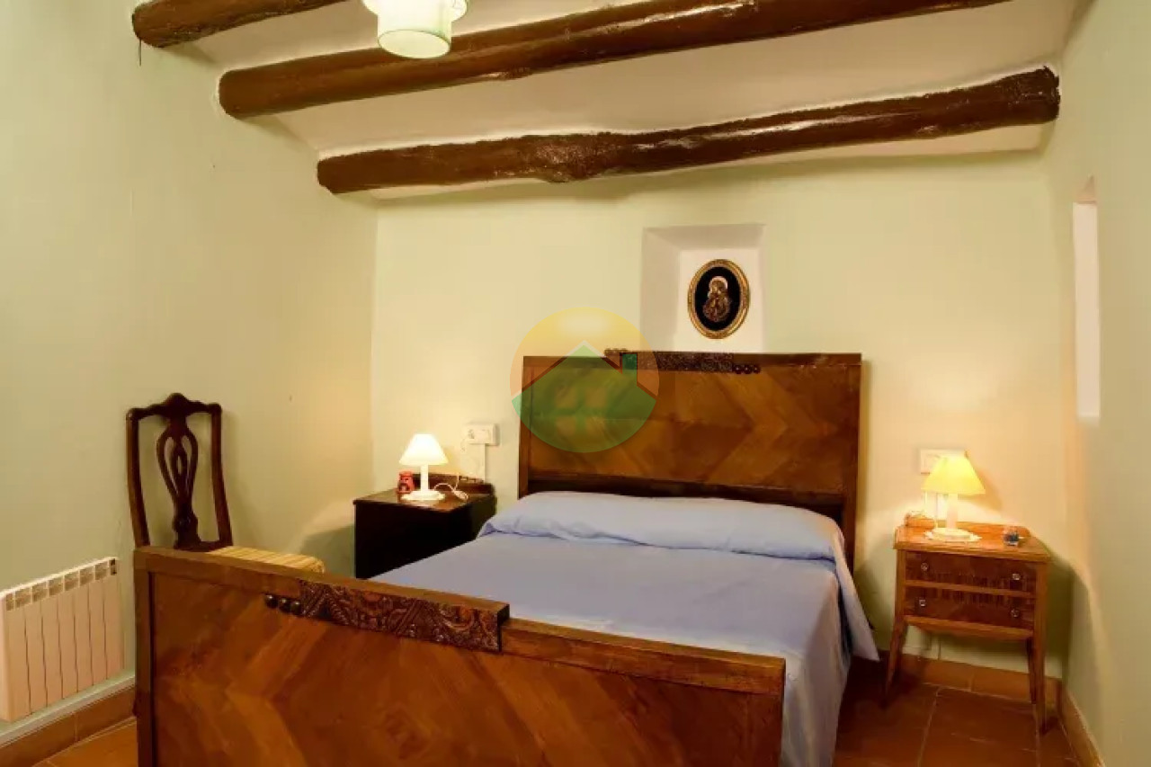 4 Bedroom Country house For Sale