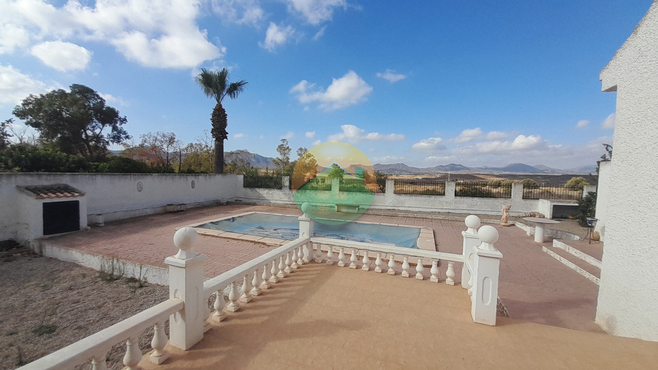 4 Bedroom Detached For Sale