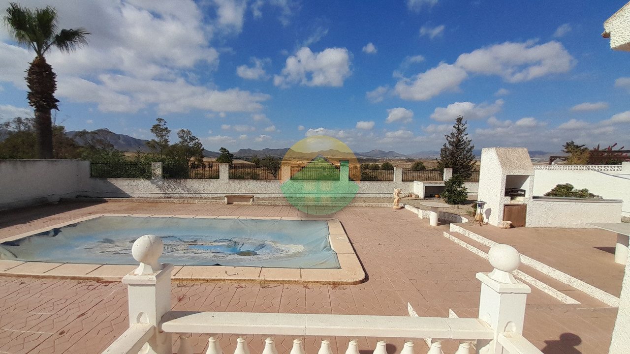 4 Bedroom Detached For Sale