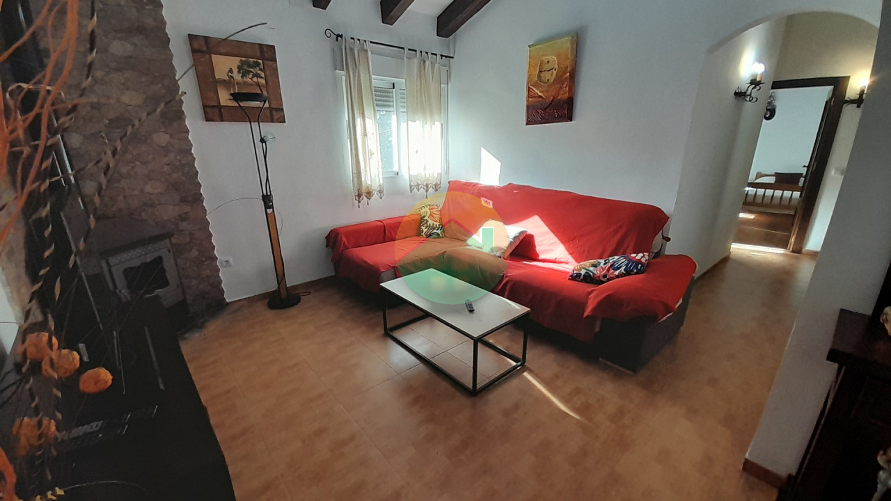 4 Bedroom Country house For Sale