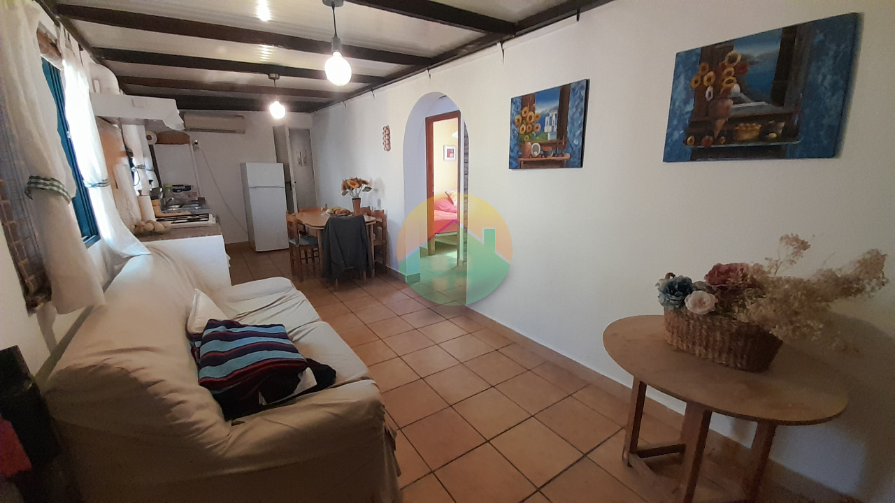 2 Bedroom Country house For Sale