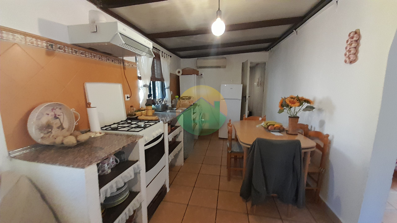 2 Bedroom Country house For Sale