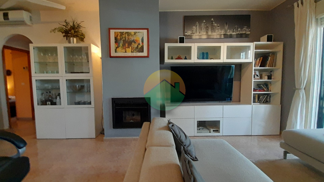 2 Bedroom Detached For sale