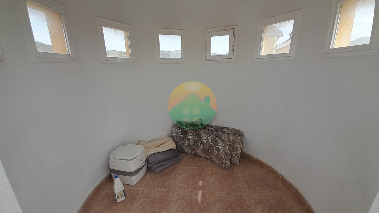 2 Bedroom Detached For sale