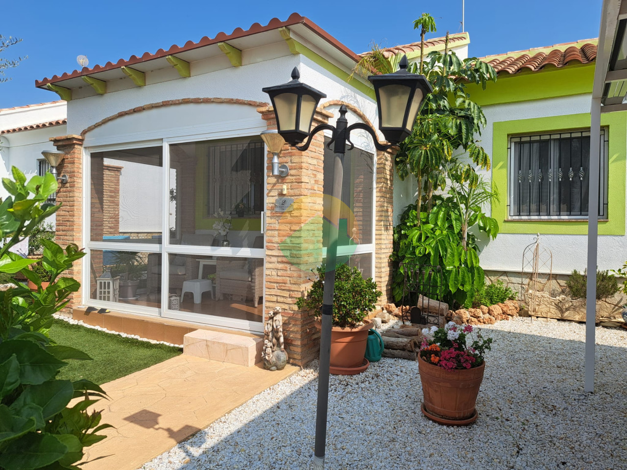 2 Bedroom Detached For Sale