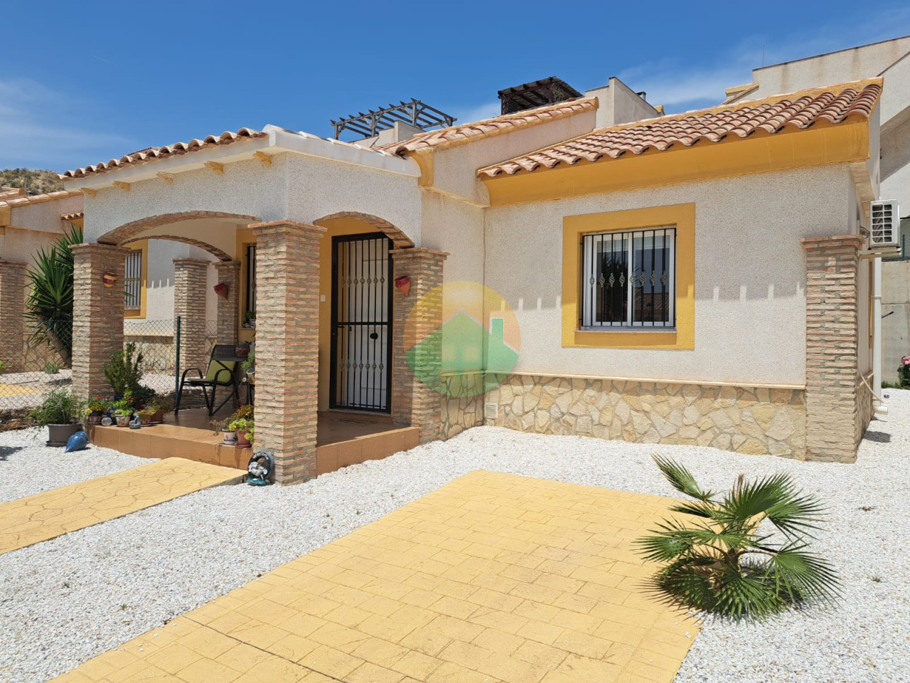 2 Bedroom Detached For Sale