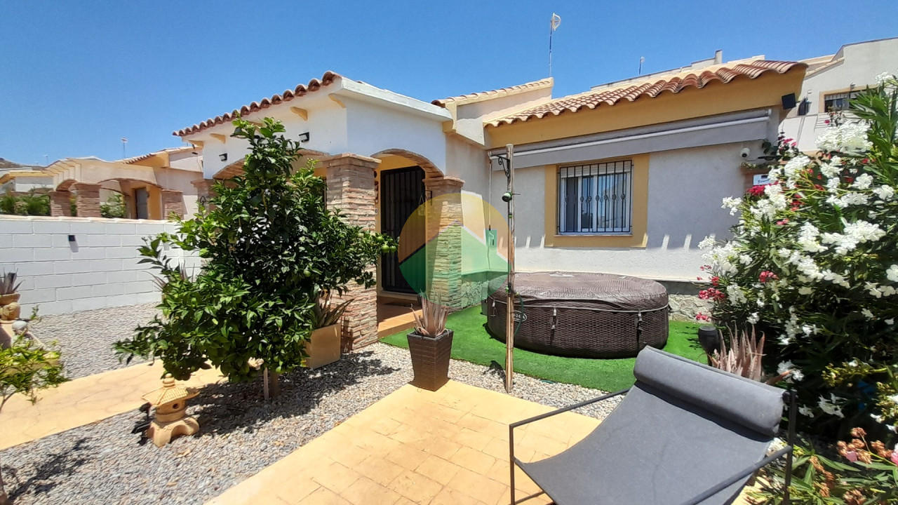 2 Bedroom Detached For Sale