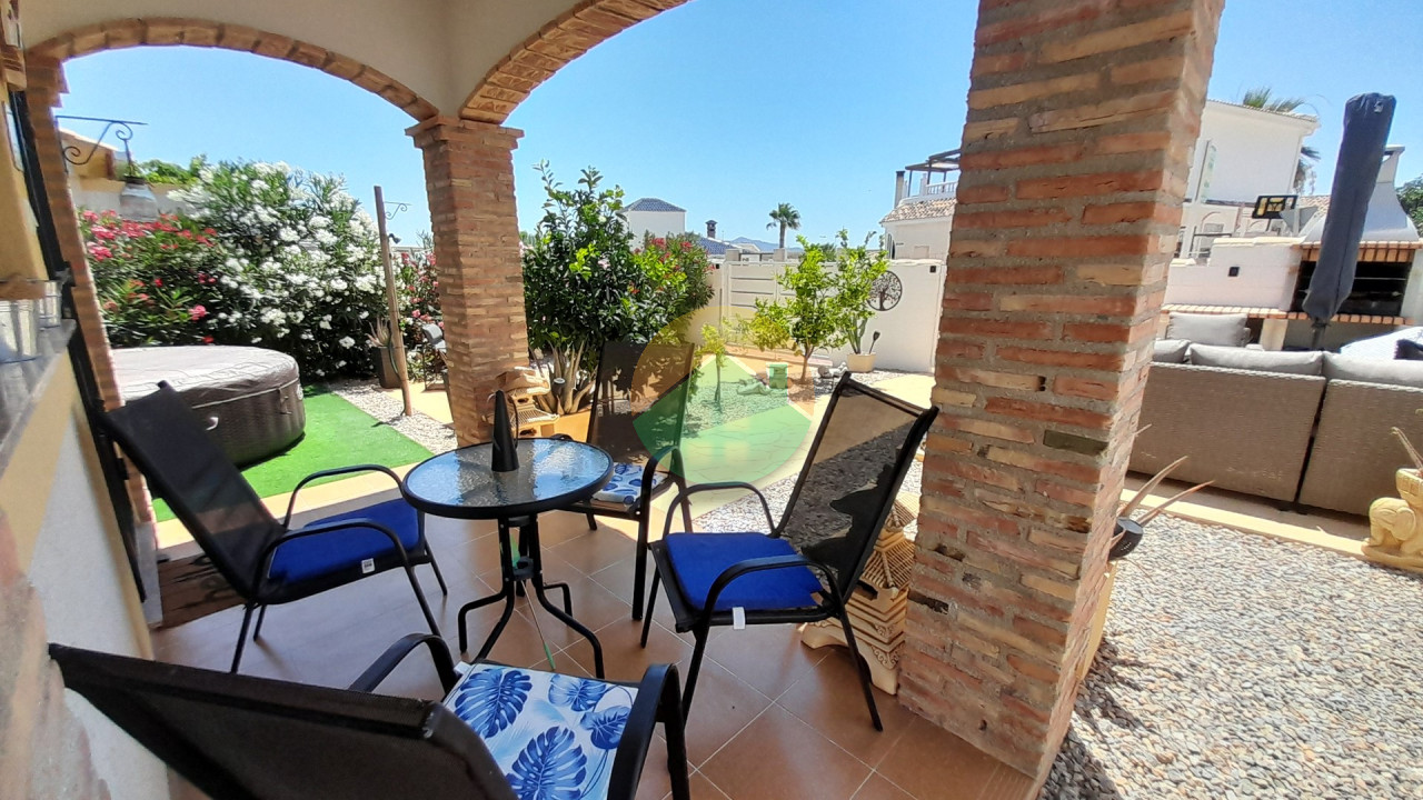 2 Bedroom Detached For Sale