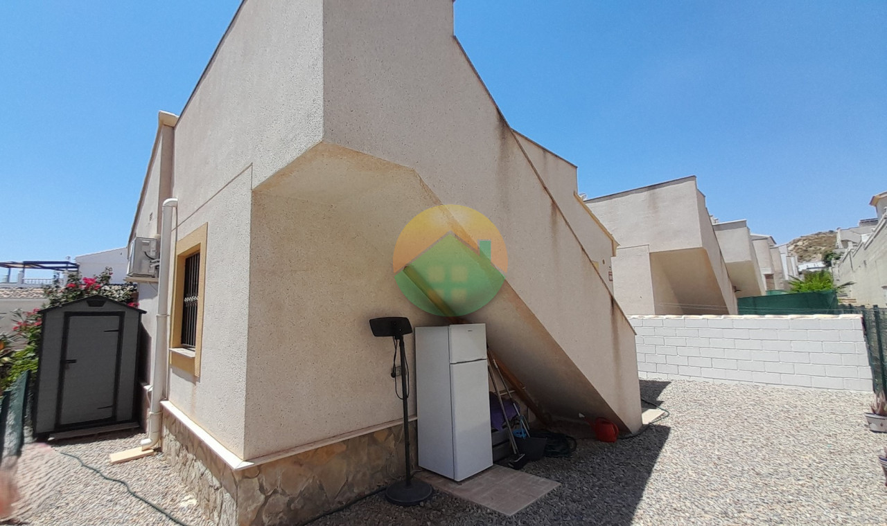 2 Bedroom Detached For Sale
