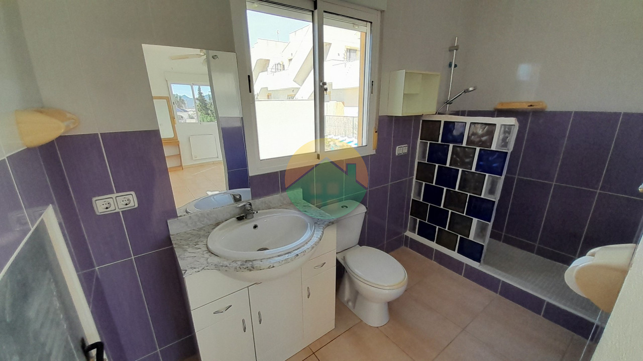 3 Bedroom Detached For Sale