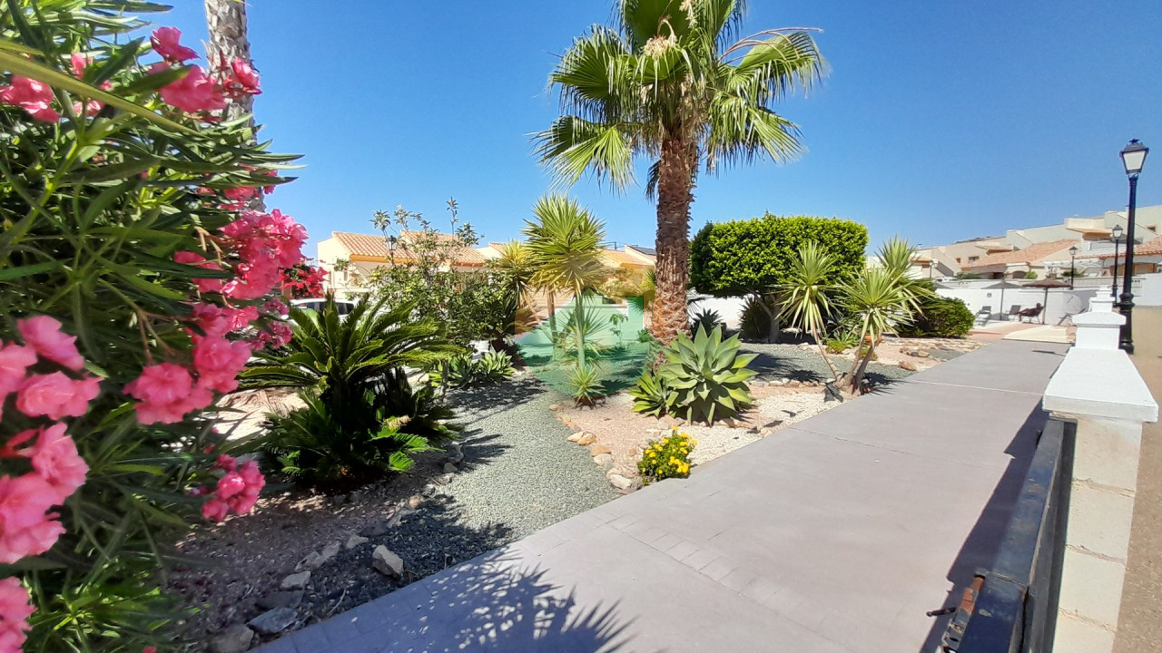 2 Bedroom Detached For Sale