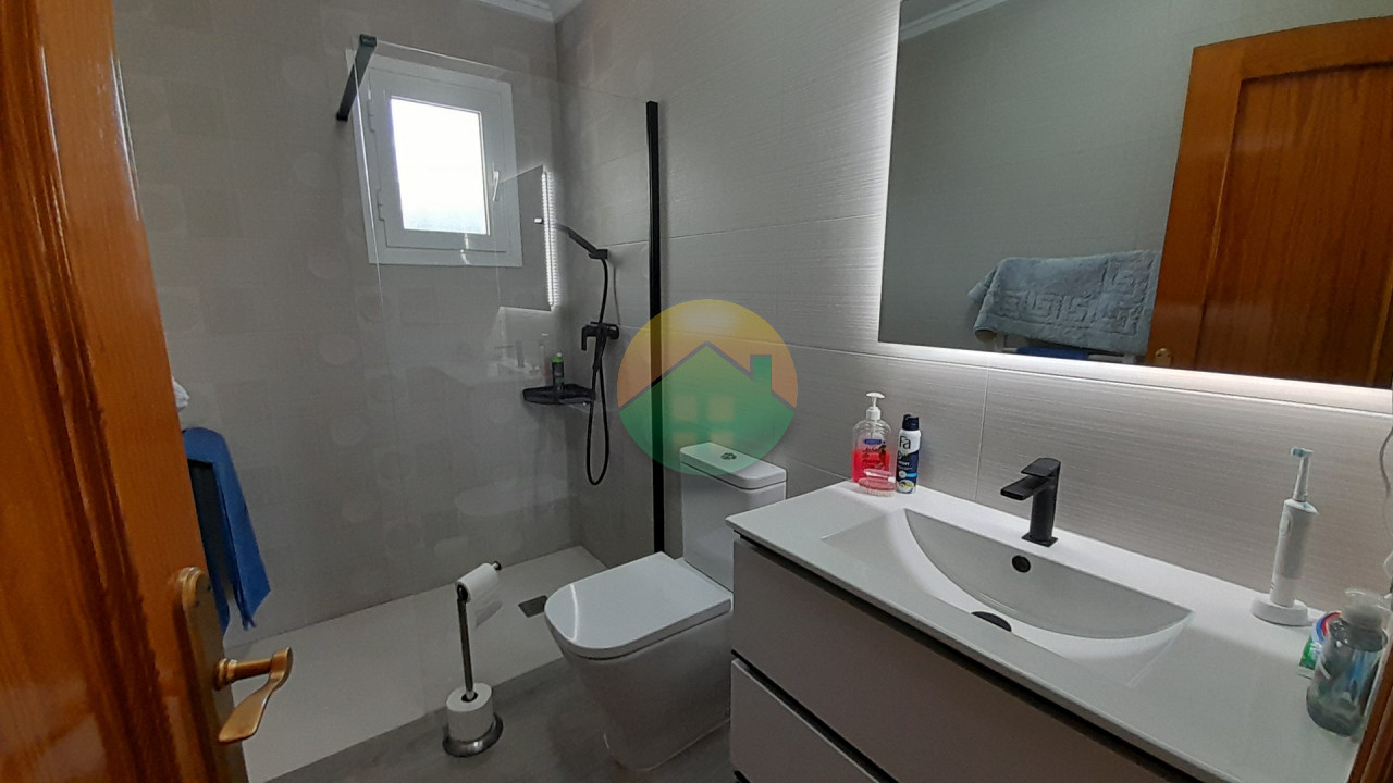 3 Bedroom Detached For Sale