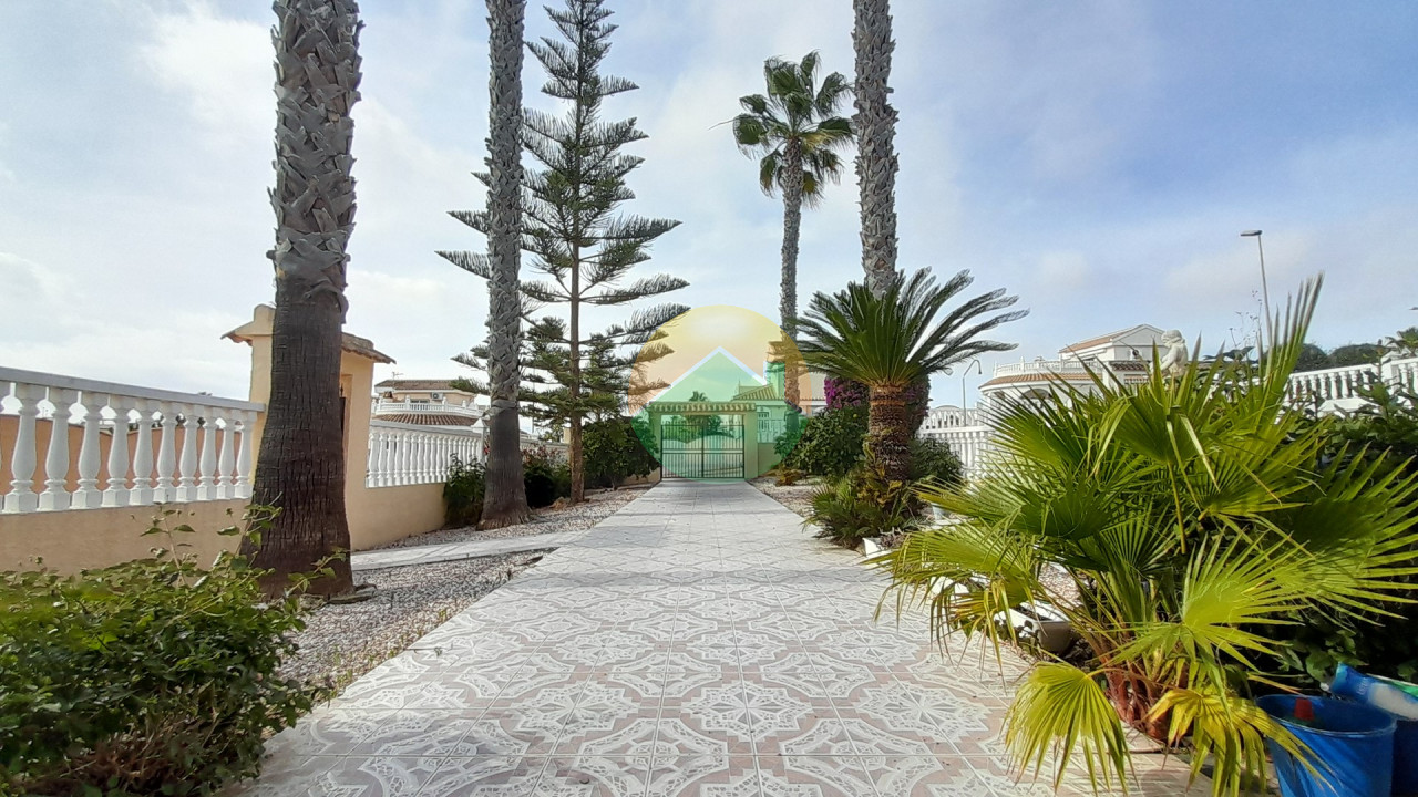 3 Bedroom Detached For Sale