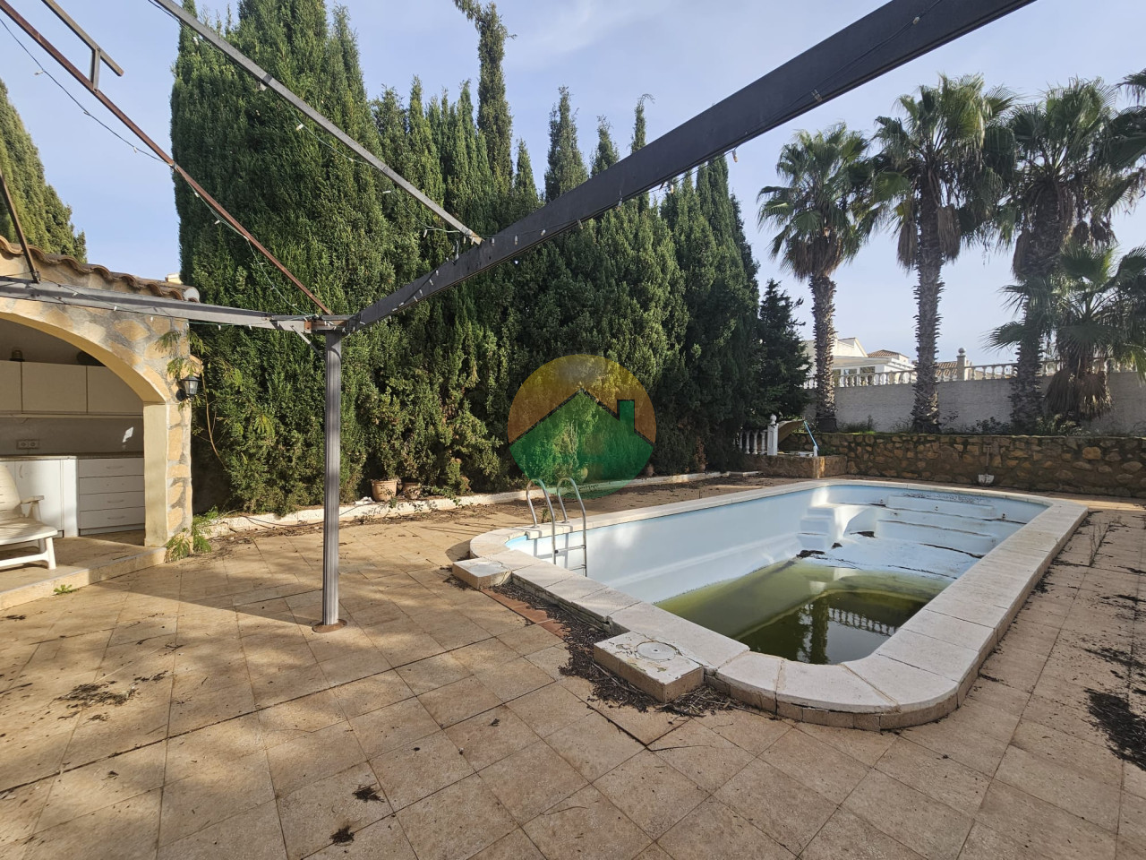 5 Bedroom Detached For Sale