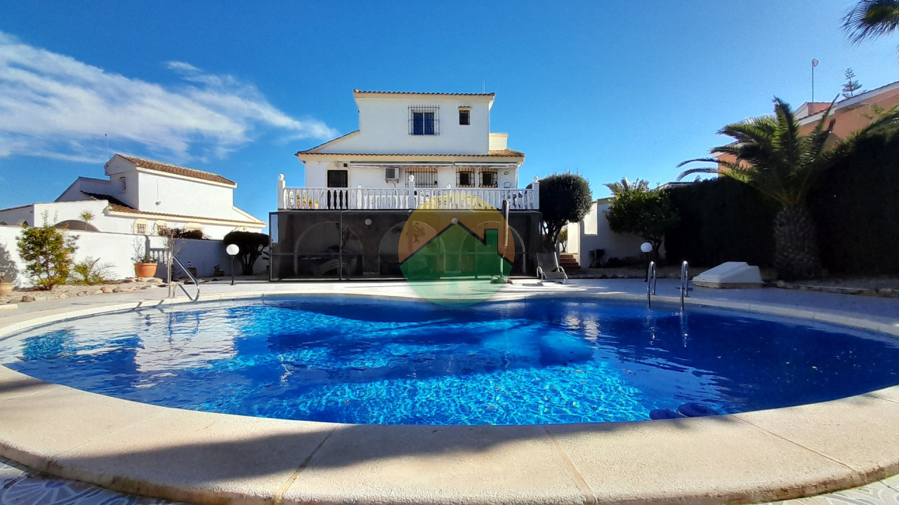 4 Bedroom Detached For Sale