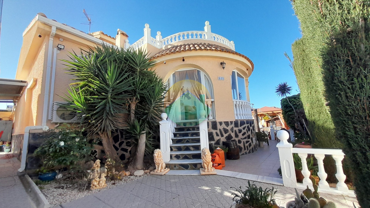 3 Bedroom Detached For Sale