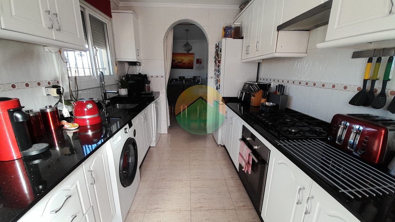 3 Bedroom Detached For Sale