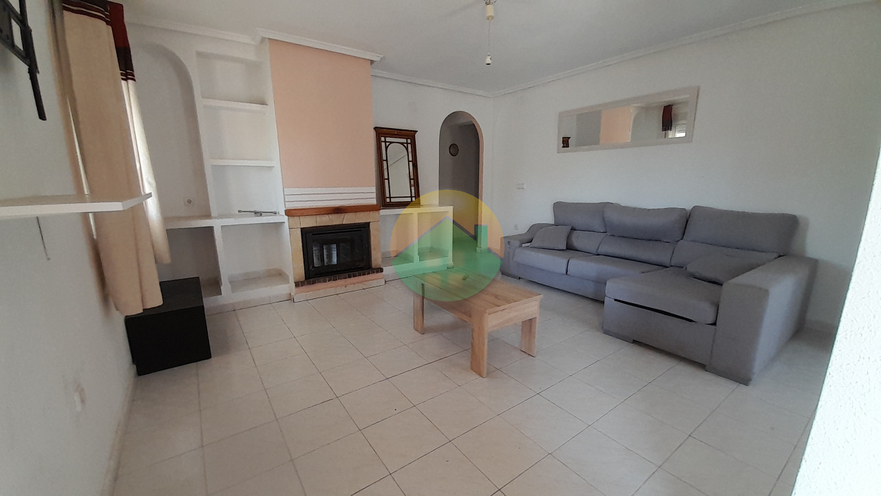 2 Bedroom Detached For sale