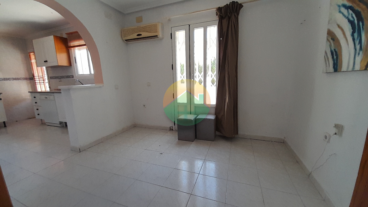 2 Bedroom Detached For sale