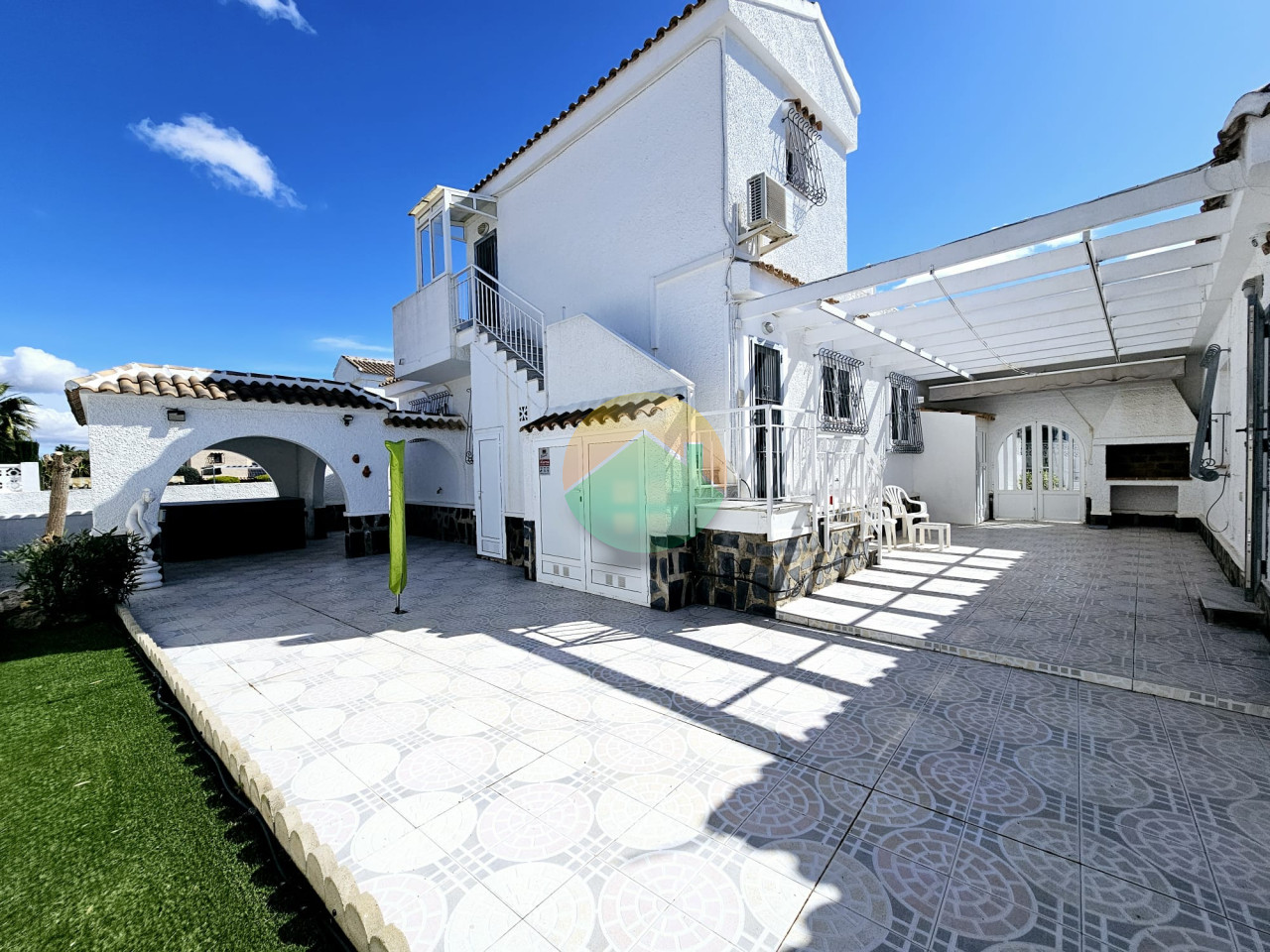 2 Bedroom Detached For sale