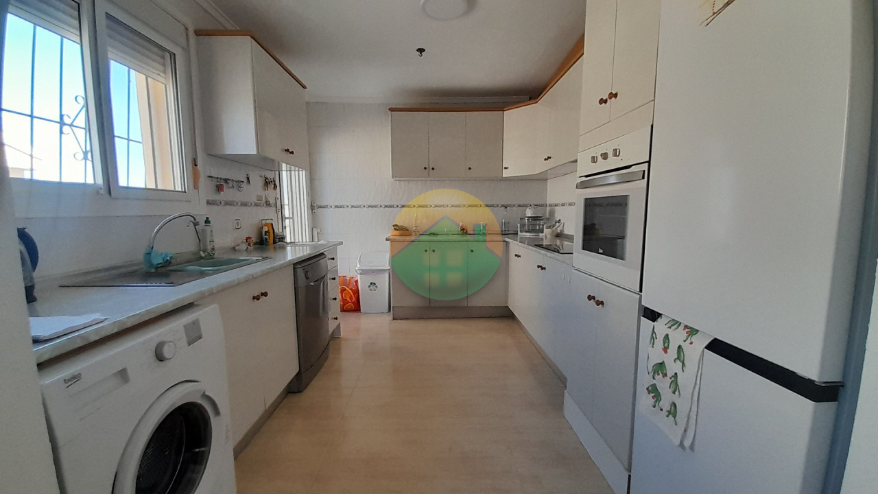 5 Bedroom Detached For Sale