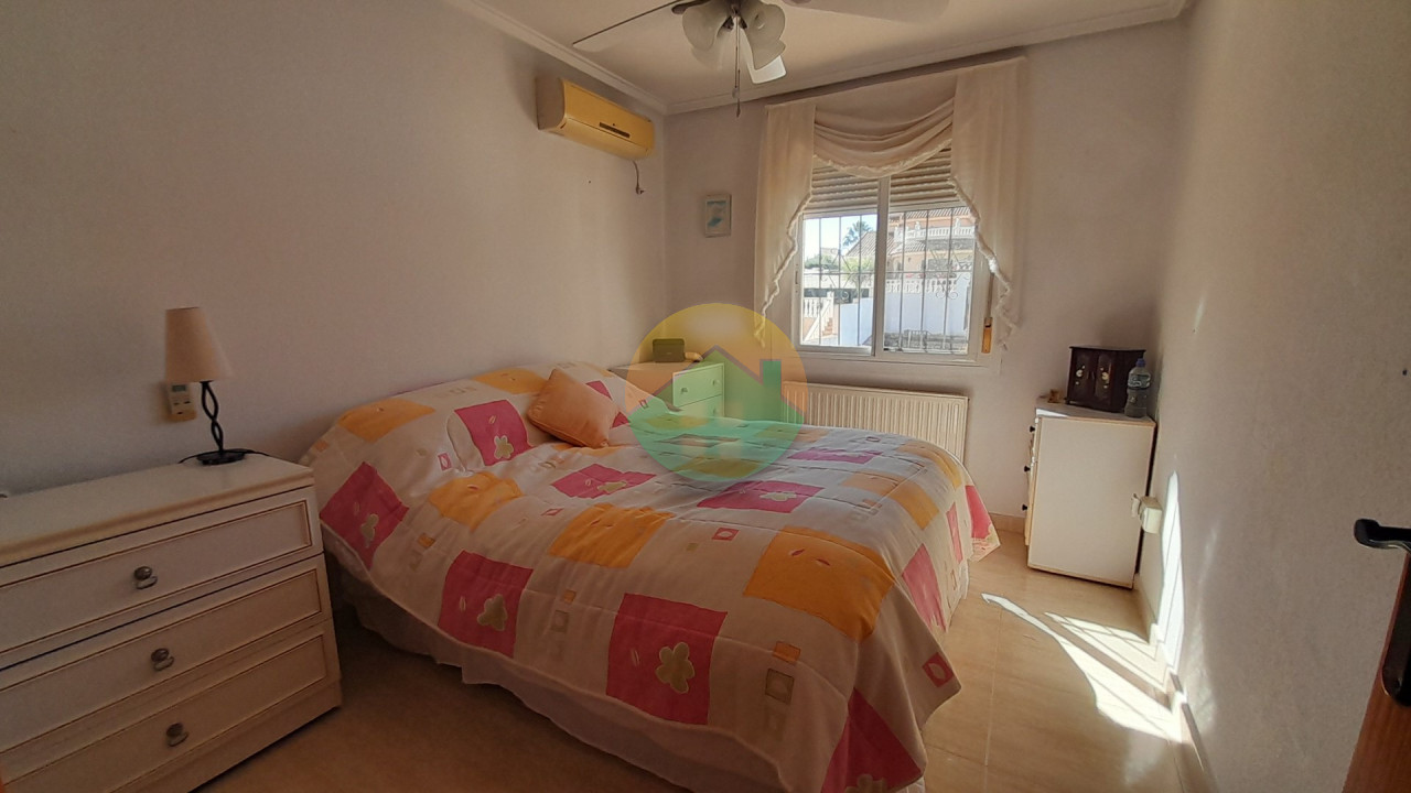 5 Bedroom Detached For Sale