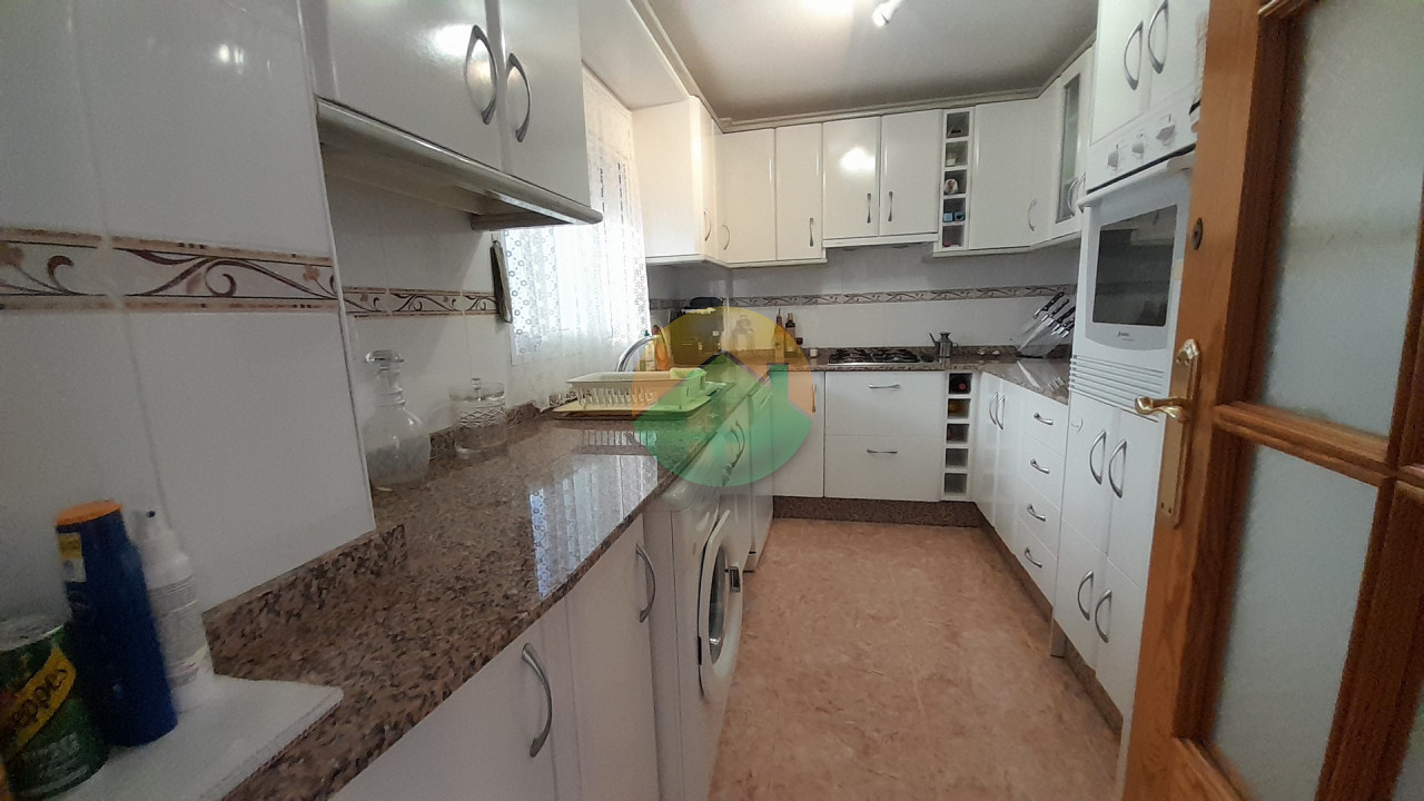 5 Bedroom Detached For Sale