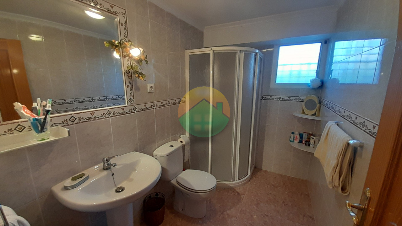 5 Bedroom Detached For Sale