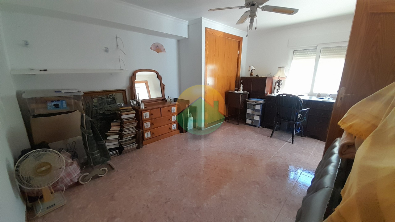 5 Bedroom Detached For Sale