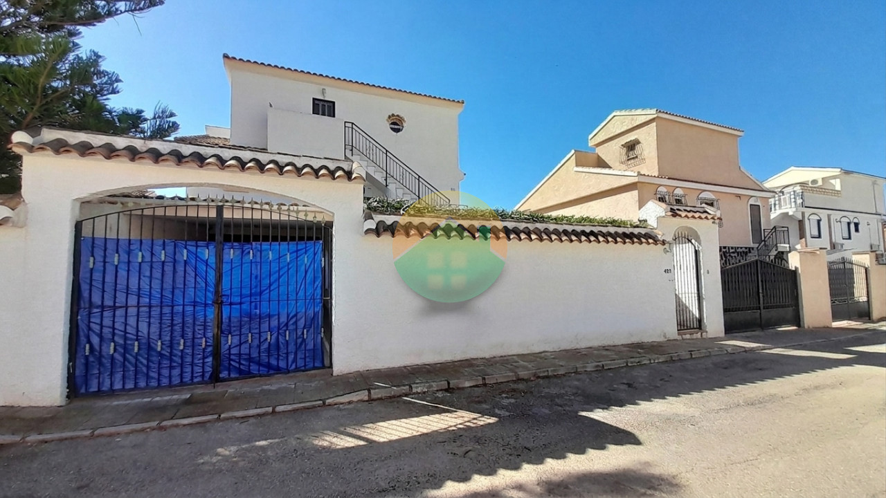 5 Bedroom Detached For Sale