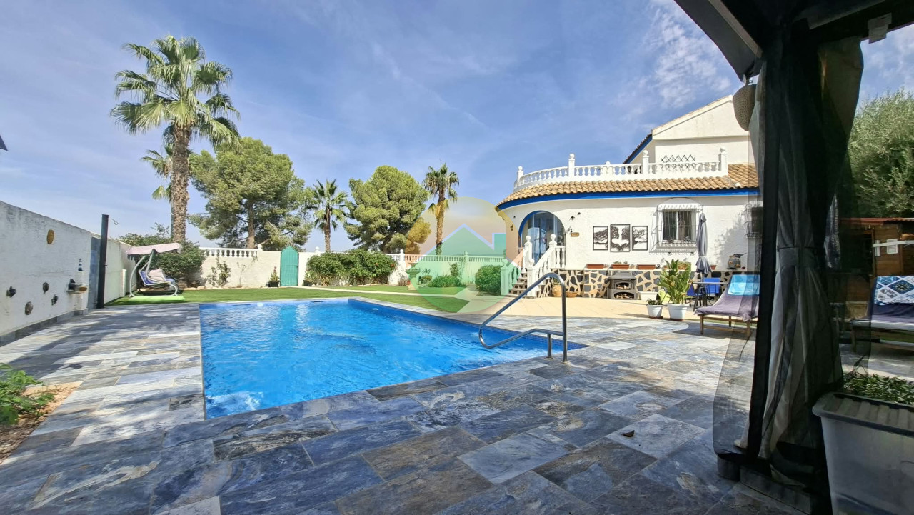 3 Bedroom Detached For Sale
