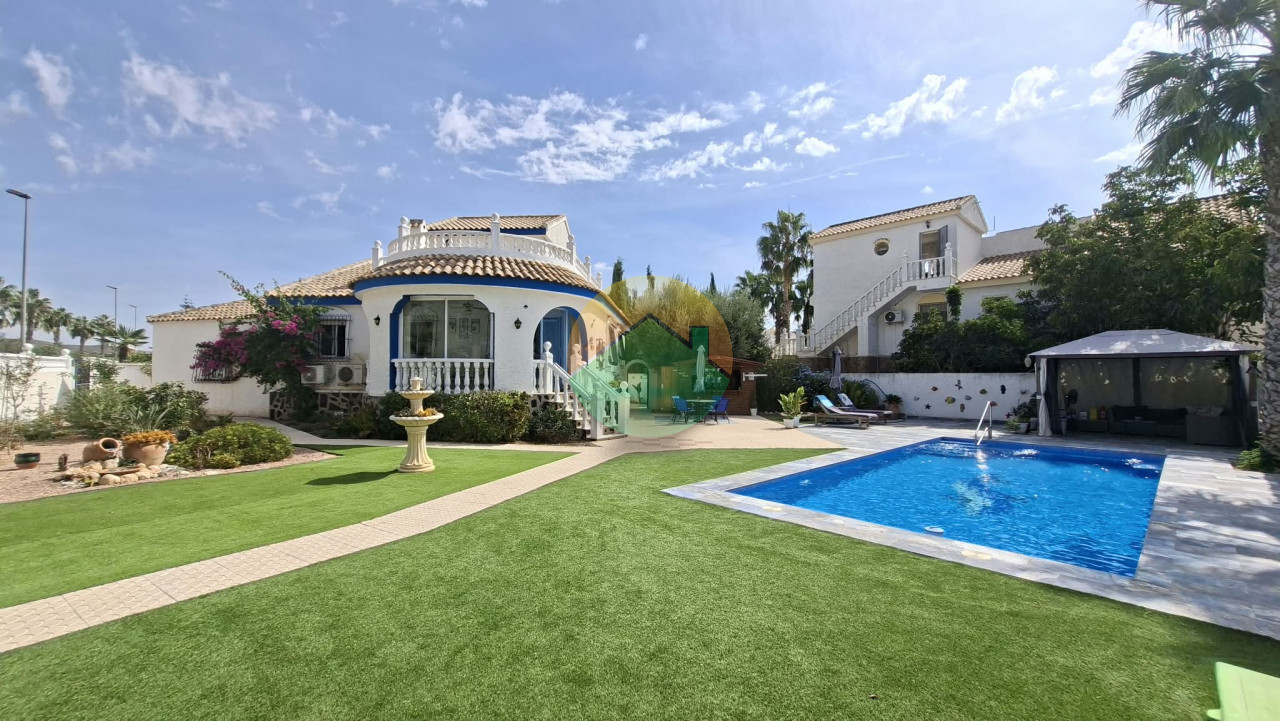 3 Bedroom Detached For Sale