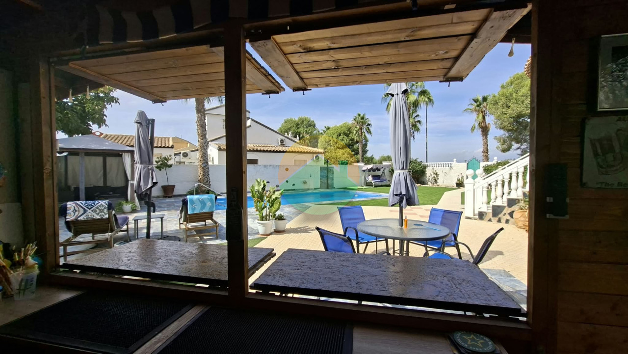 3 Bedroom Detached For Sale