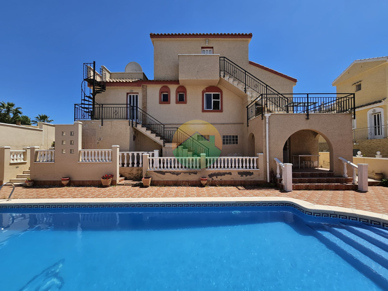 3 Bedroom Detached For Sale