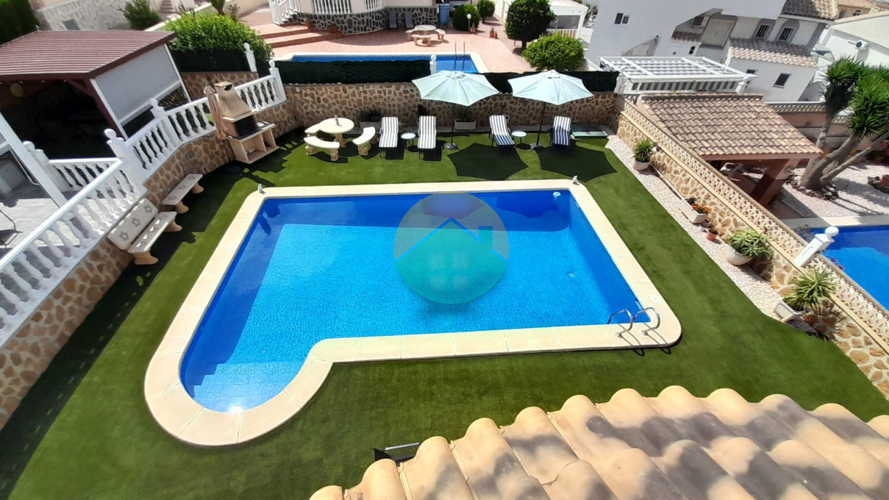 3 Bedroom Detached For Sale