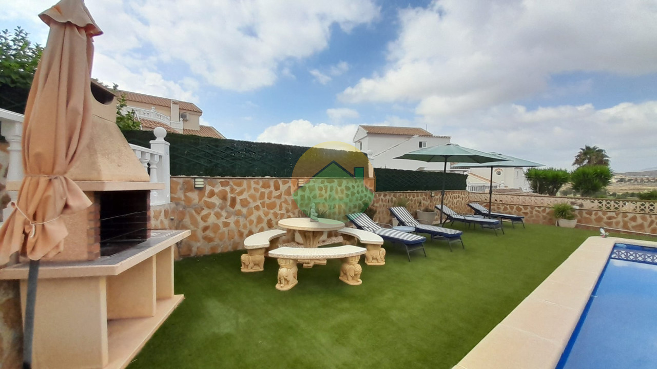 3 Bedroom Detached For Sale
