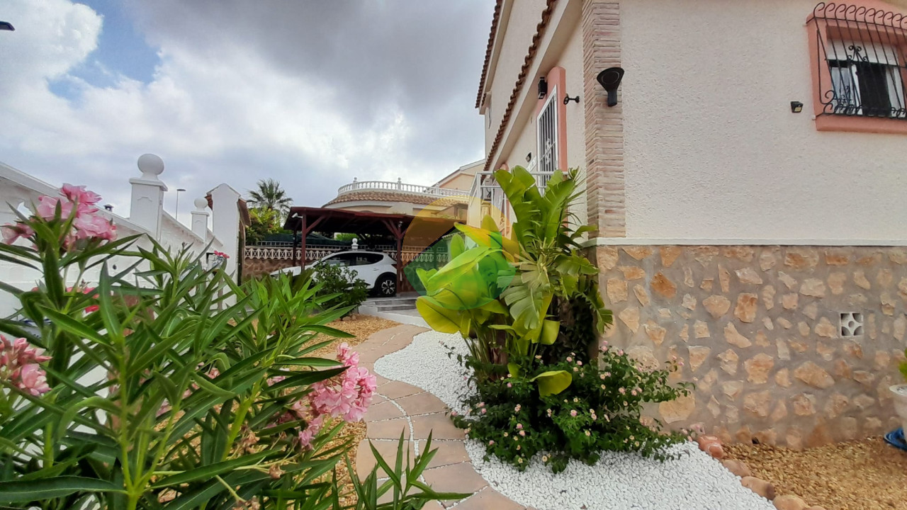 3 Bedroom Detached For Sale